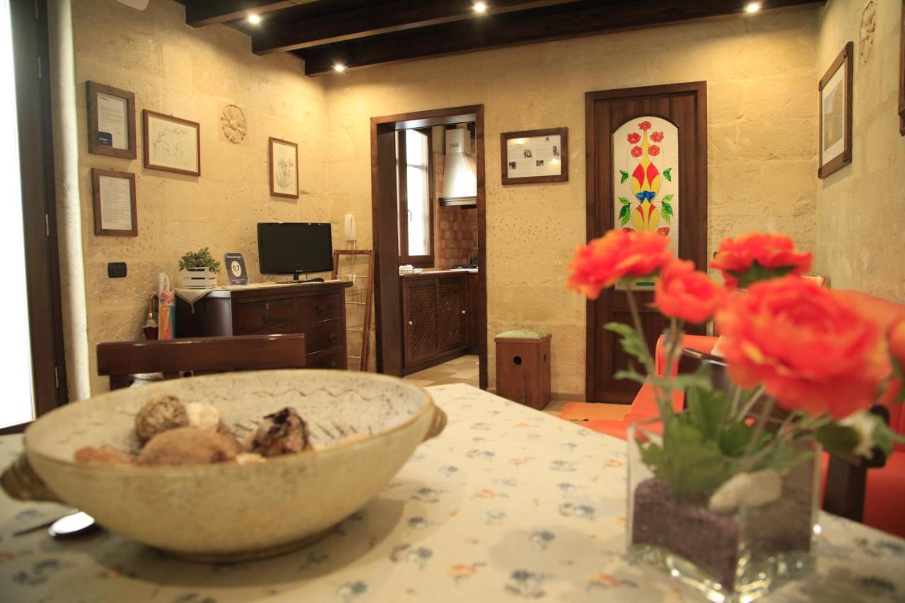 Dimora Dei Figuli Hotel Lecce Buitenkant foto